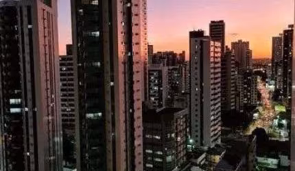 Recém reformado, 1 quarto amplo com 43m2. Andar alto! Lindo!!