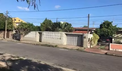 Casa para venda com 360 metros quadrados com 3 quartos em Cordeiro - Recife - PE