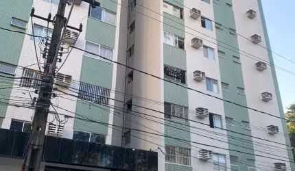 Apartamento amplo em Boa viagem