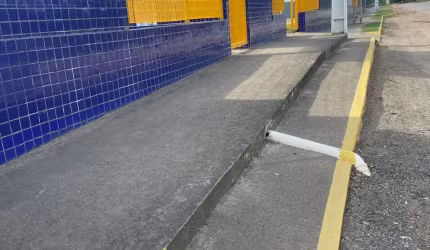 ponto comercial para faculdade