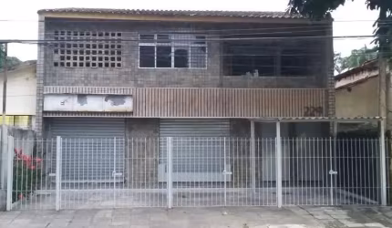 Casa residencial e área comercial à venda na Iputinga