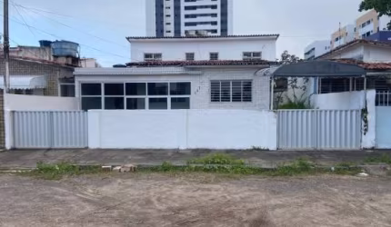 Casa ampla à venda em Casa Caiada em Olinda