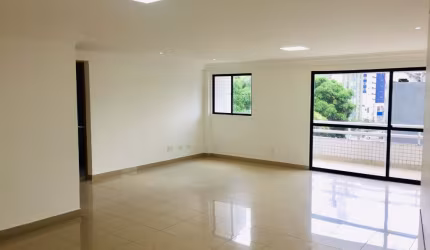 Apartamento reformado em Boa Viagem | 130m²  | 3 quartos + dep. | varanda | melhor localização! - PE
