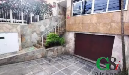 Casa com 4 quartos à venda na Rua Calógero Calia, 363, Saúde, São Paulo por R$ 1.050.000