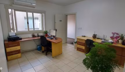 Apartamento com 1 dormitório à venda, 61 m² por R$ 250.000,00 - Centro - Dois Ir