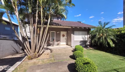 Casa 4 dormitórios à venda Centro Dois Irmãos/RS