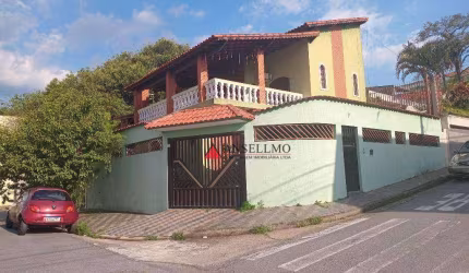 Sobrado com 4 dormitórios para venda por R$ 900.000 ou aluguel por R$ 5.142/mês - Demarchi - São Bernardo do Campo/SP