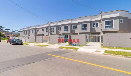 Sobrado com 3 dormitórios à venda, 114 m² por R$ 529.000,00 - Uberaba - Curitiba/PR