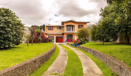 Sobrado com 3 dormitórios à venda, 108 m² por R$ 1.367.400,00 - Capão Raso - Curitiba/PR