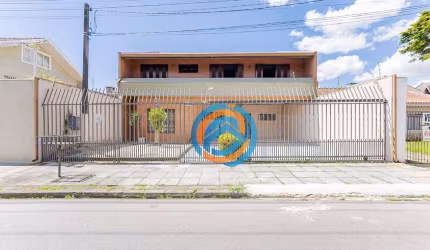Sobrado com 4 dormitórios à venda - Centro - Pinhais/PR