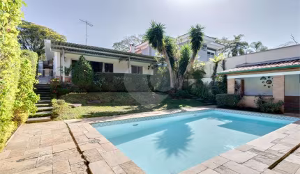 Casa com 3 quartos à venda em Jardim Marajoara - SP