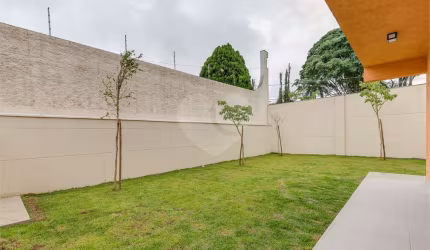 Condomínio com 4 quartos à venda em Jardim Prudência - SP