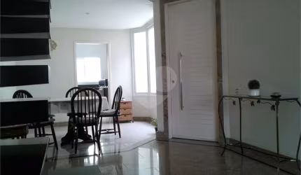 Casa com 3 quartos à venda em Jardim Ernestina - SP