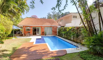 Casa com 4 quartos à venda em Jardim Marajoara - SP