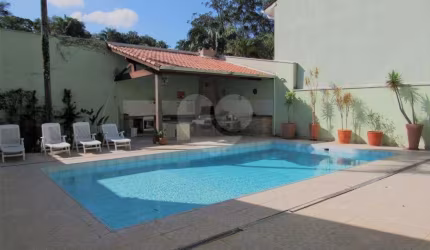 Casa com 4 quartos à venda em Santo Amaro - SP