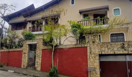 Sobrado com 4 quartos à venda em Jardim Umuarama - SP
