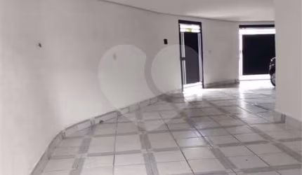 Sobrado com 3 quartos à venda em Vila Isa - SP