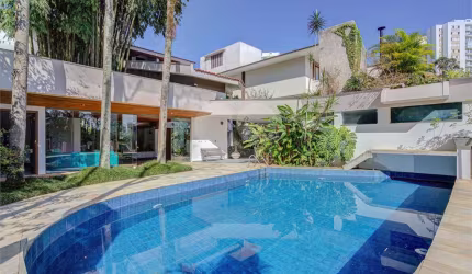 Casa de vila com 4 quartos à venda em Santo Amaro - SP