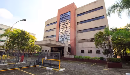 Prédio inteiro à venda ou para locação em Jardim Promissão - SP