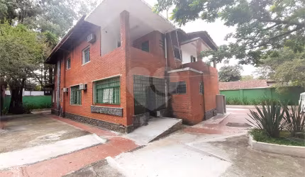Sobrado com 6 quartos à venda em Santo Amaro - SP