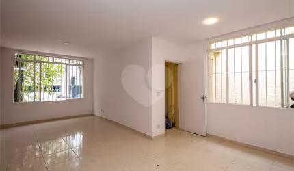 Sobrado com 4 quartos à venda em Santo Amaro - SP