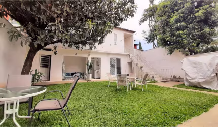 Casa térrea com 3 quartos à venda em Jardim Petrópolis - SP