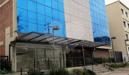 Prédio inteiro à venda ou para locação em Santo Amaro - SP