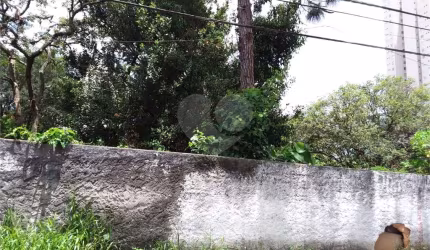 Terreno à venda em Vila Anhangüera - SP