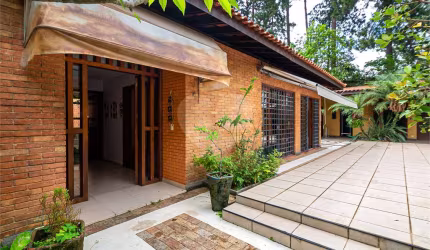 Casa com 4 quartos à venda em Jardim Marajoara - SP