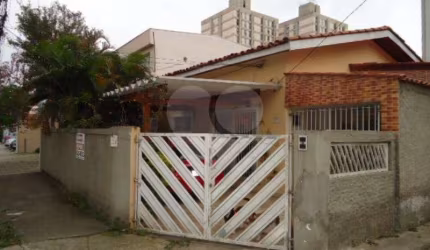 Casa térrea com 3 quartos à venda em Santo Amaro - SP