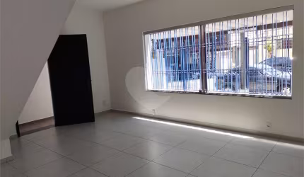 Casa com 3 quartos à venda em Vila Cordeiro - SP