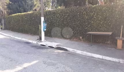 Terreno à venda em Jardim Guarapiranga - SP