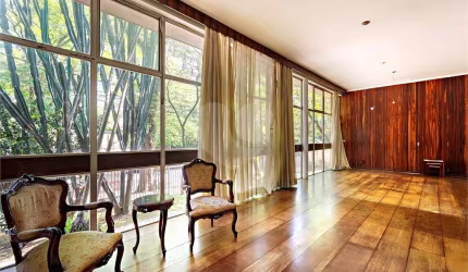 Casa térrea com 4 quartos à venda ou para locação em Santo Amaro - SP