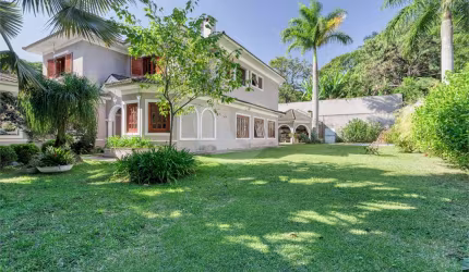 Casa com 4 quartos à venda em Interlagos - SP