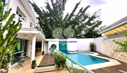 Sobrado com 4 quartos à venda em Jardim Campo Grande - SP