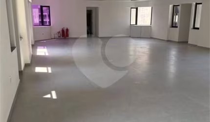 Salas à venda em Cidade Monções - SP