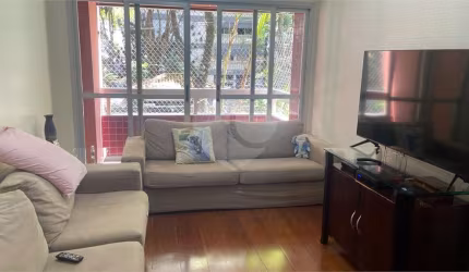 Apartamento com 3 quartos à venda em Vila Sofia - SP