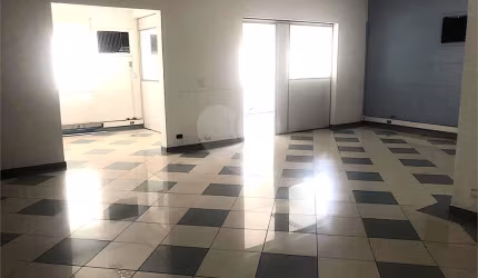Sobrado com 4 quartos à venda em Campo Belo - SP