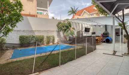 Sobrado com 4 quartos à venda em Jardim Santo Amaro - SP