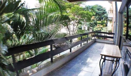 Apartamento com 4 quartos à venda ou para locação em Moema - SP