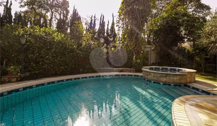 Casa térrea com 4 quartos para locação em Jardim Dos Estados - SP
