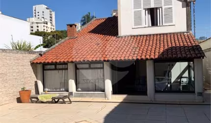 Casa com 4 quartos à venda ou para locação em Brooklin Paulista - SP