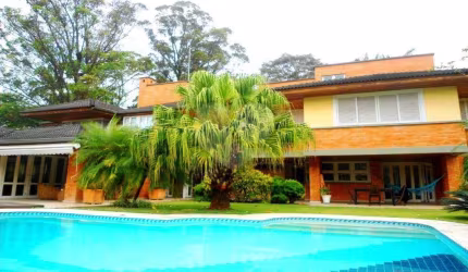 Sobrado com 4 quartos à venda em Jardim Cordeiro - SP