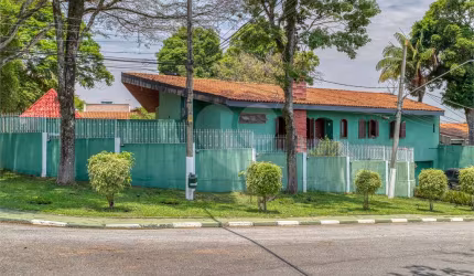 Casa com 4 quartos à venda em Interlagos - SP