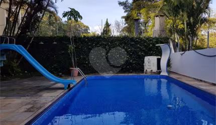 Sobrado com 4 quartos à venda em Jardim Marajoara - SP