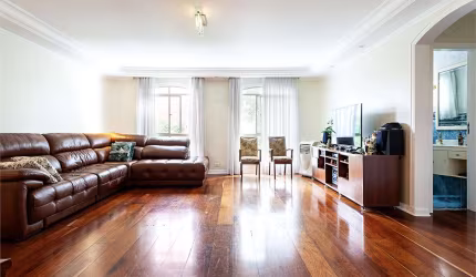 Apartamento com 3 quartos à venda em Vila Sofia - SP