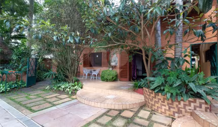 Casa com 5 quartos à venda em Chácara Monte Alegre - SP
