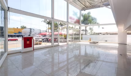 Prédio inteiro à venda em Santo Amaro - SP