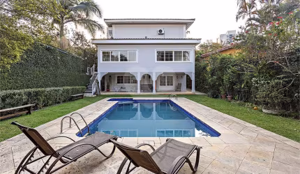 Casa com 5 quartos à venda em Jardim Petrópolis - SP