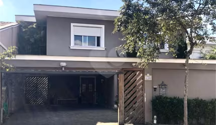 Sobrado com 4 quartos à venda em Granja Julieta - SP